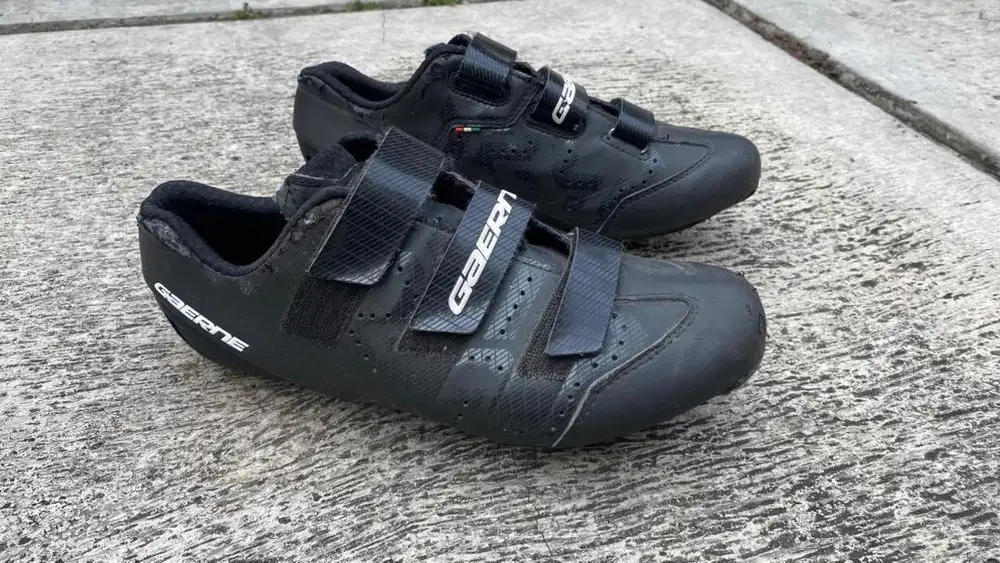 Sepatu Roadbike GAERN