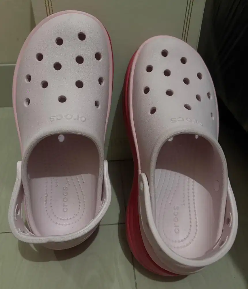 Dijual sandal wanita Crocs Original