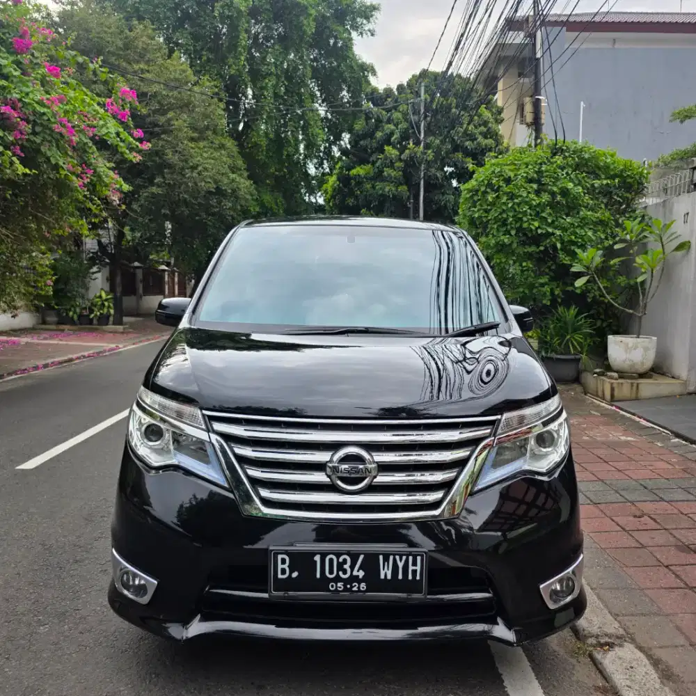 KM 80RB. Rapii Bgtt. Bagus Bgt. Nissan Serena HWS 2015 Hitam
