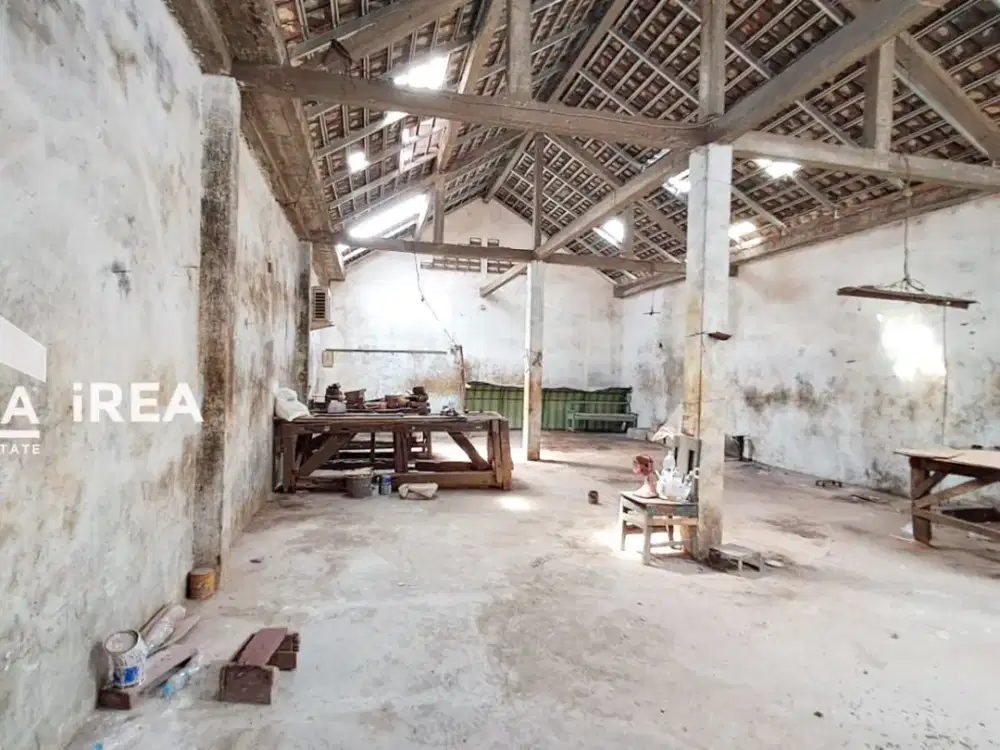 RUMAH DAN RUANG USAHA 2 LANTAI DIJUAL DI SOLO DEKAT SOLO SQUARE MALL