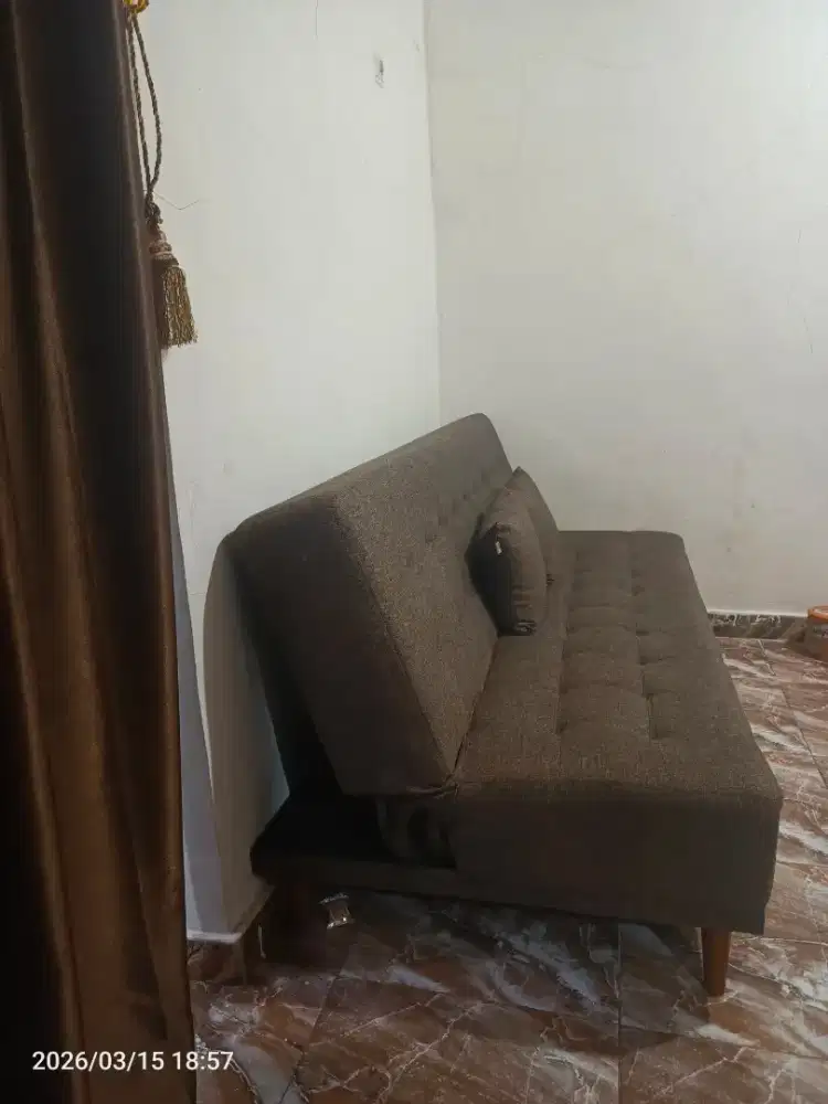 Sofa bed masih mulus bagus