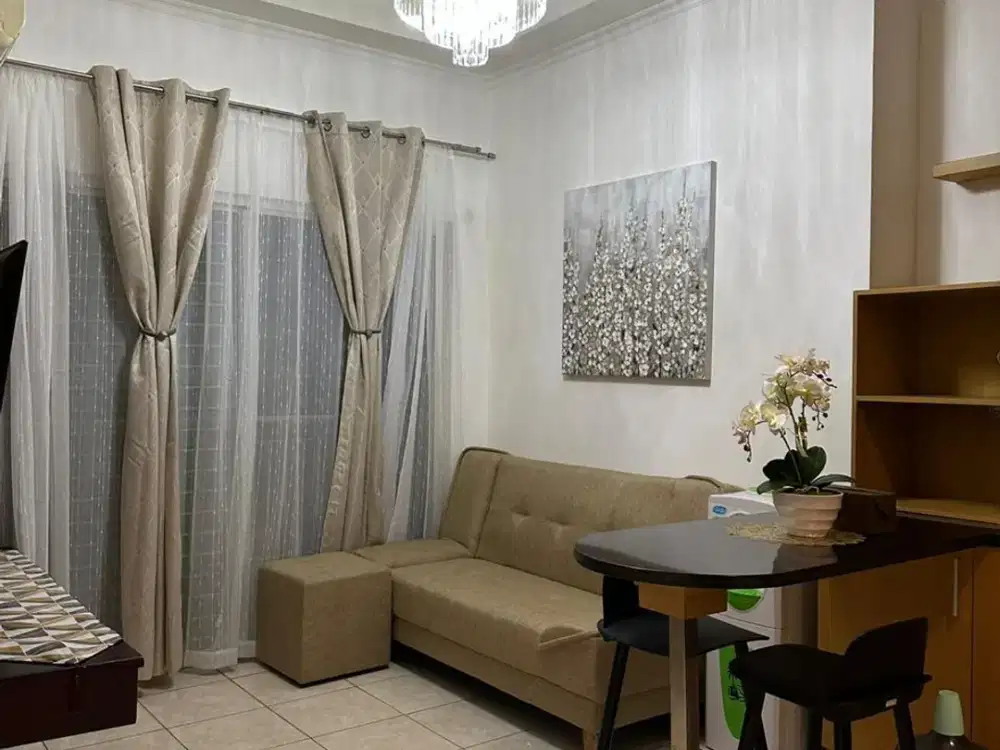 SEWA APARTEMEN SANFRANSISCO – MOI KELAPA GADING Nyaman, Strategis & View Kolam Renang