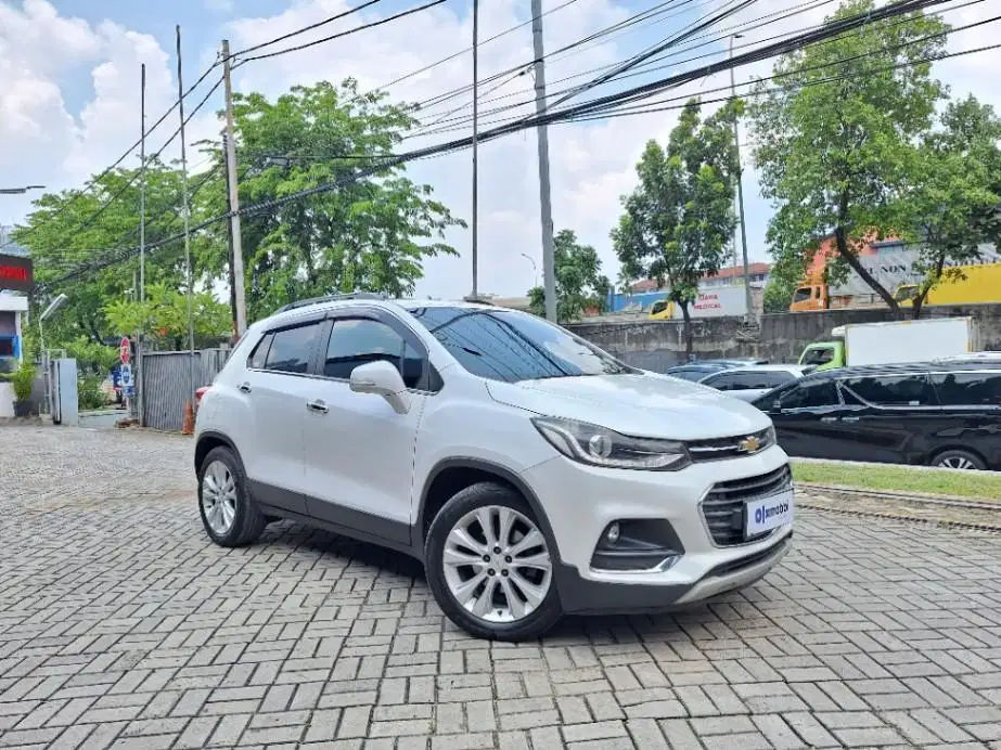 DP MURAH Chevrolet Trax 1.4 Turbo LTZ Bensin-AT 2017  C962T