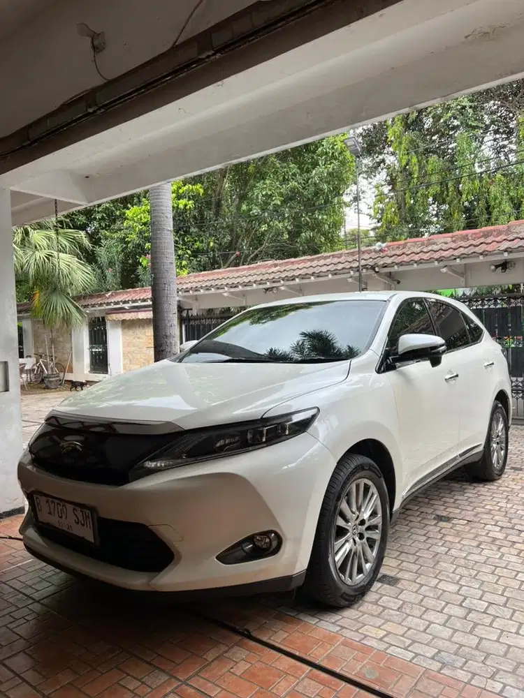 Jual Harrier Putih XU60 2014