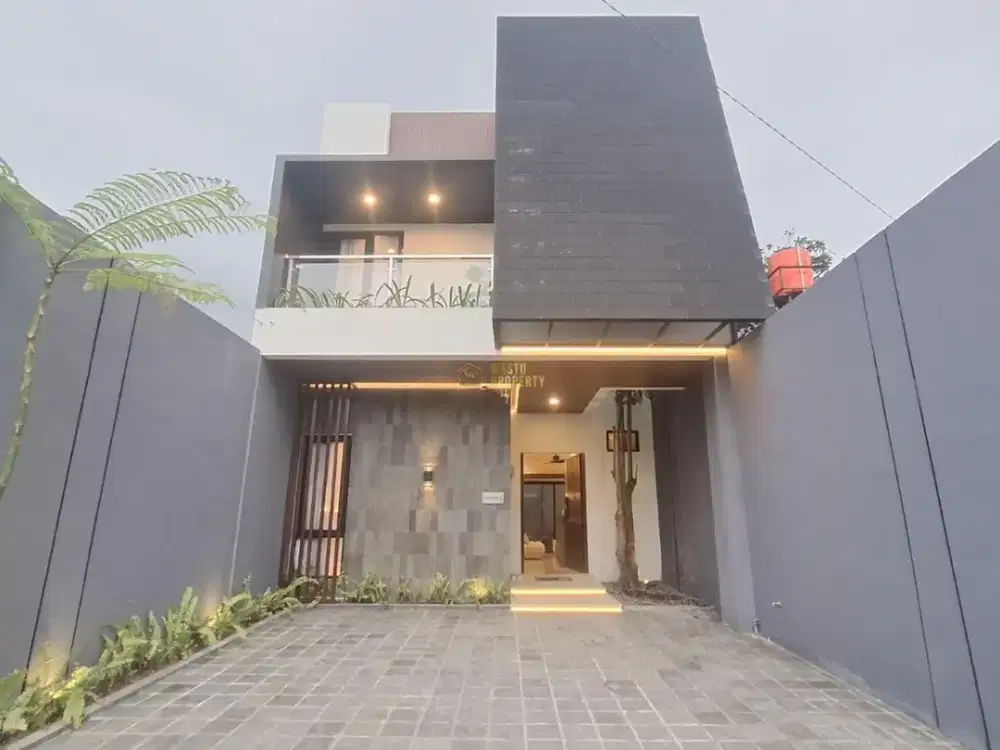 RUMAH 2 LANTAI, SIAP HUNI, FULL FURNISHED DI TIMUR JAKAL KM 12
