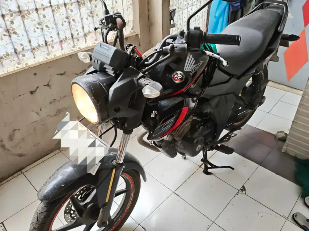 Honda CB 150 Verza