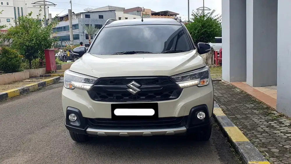 Km16rb suzuki xl7 alpha hybrid two tone 2024 savana ivory  coklat muda