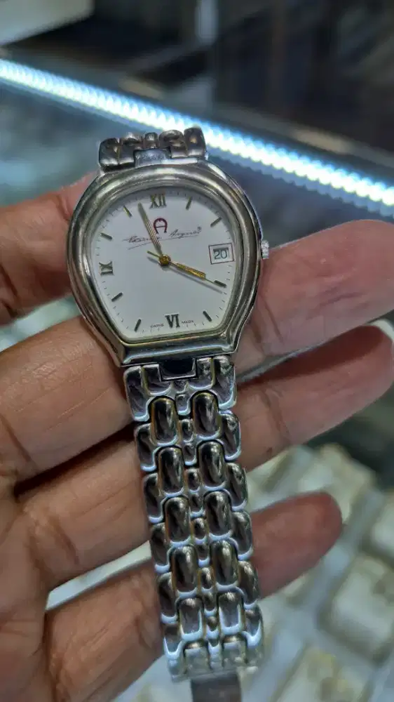 Jam tangan aigner