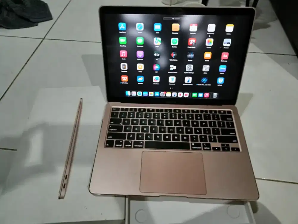MacBook Air 2020 (Intel) 13inch 8/256gb iBox fulset mulus normal