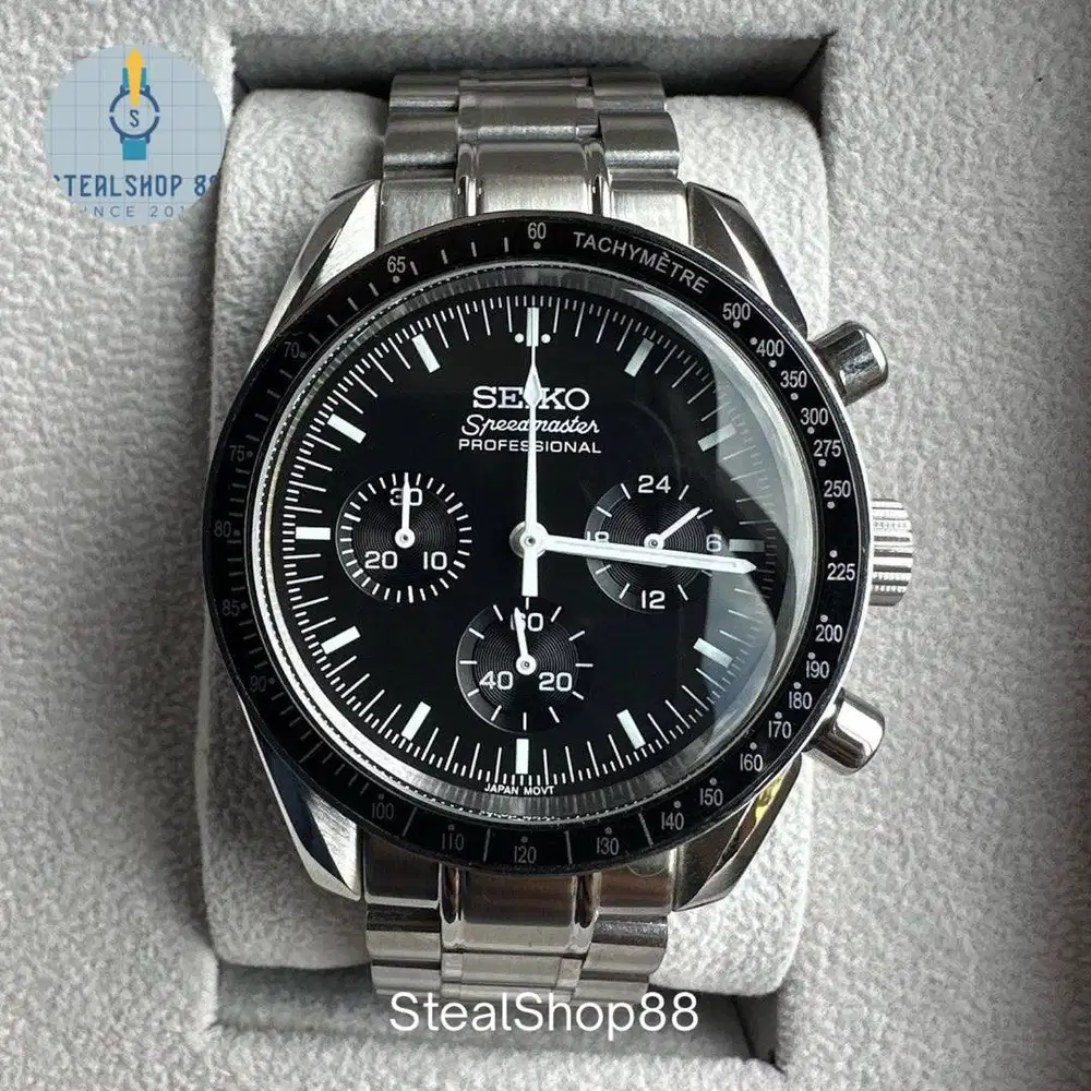 Seiko Mod SpeedMaster Black VK63 Chronograph Omega Homage Moonswatch