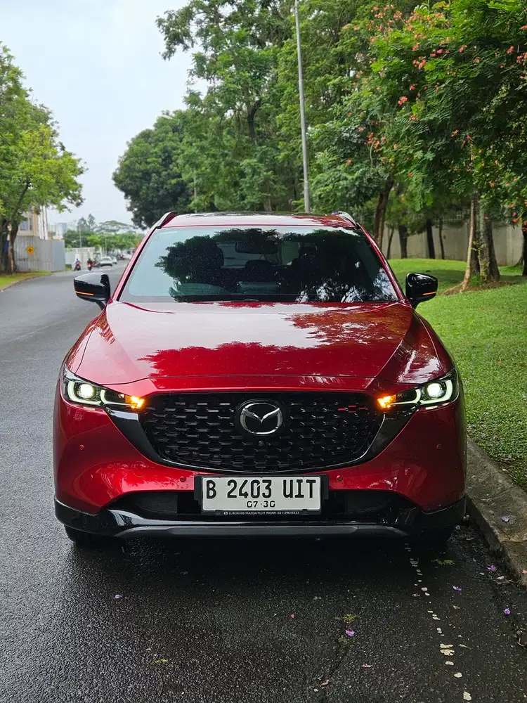 TDP20JT |CX-5 2.5 KURO EDITION BENSIN SUNROFT WARNA MERAH 2023 /2024