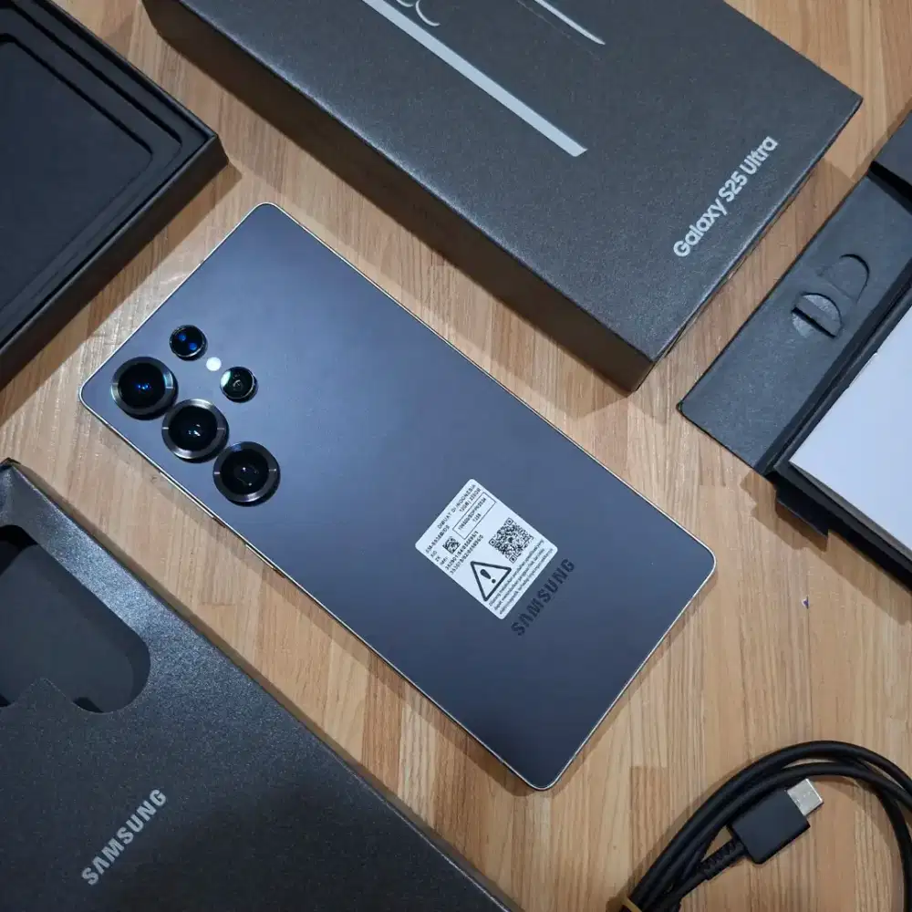 Samsung Galaxy S25 Ultra 12/256 SEIN Fullset