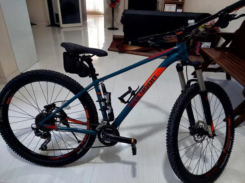 SEPEDA POLYGON XTRADA 6