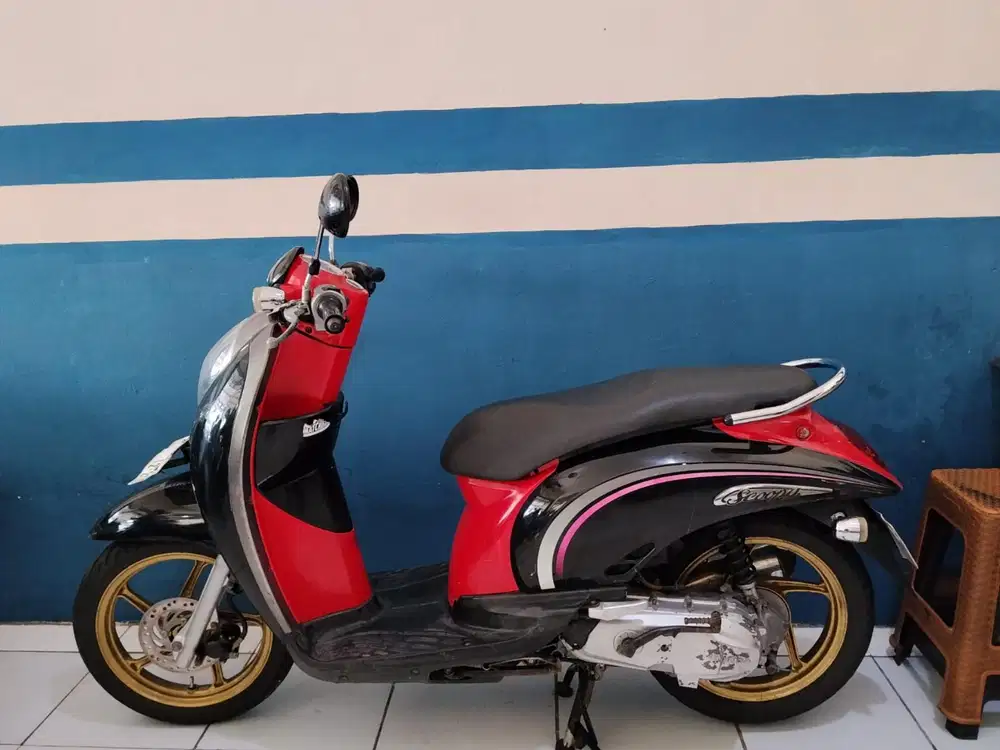 (#) jual honda scoopy karbu 2012