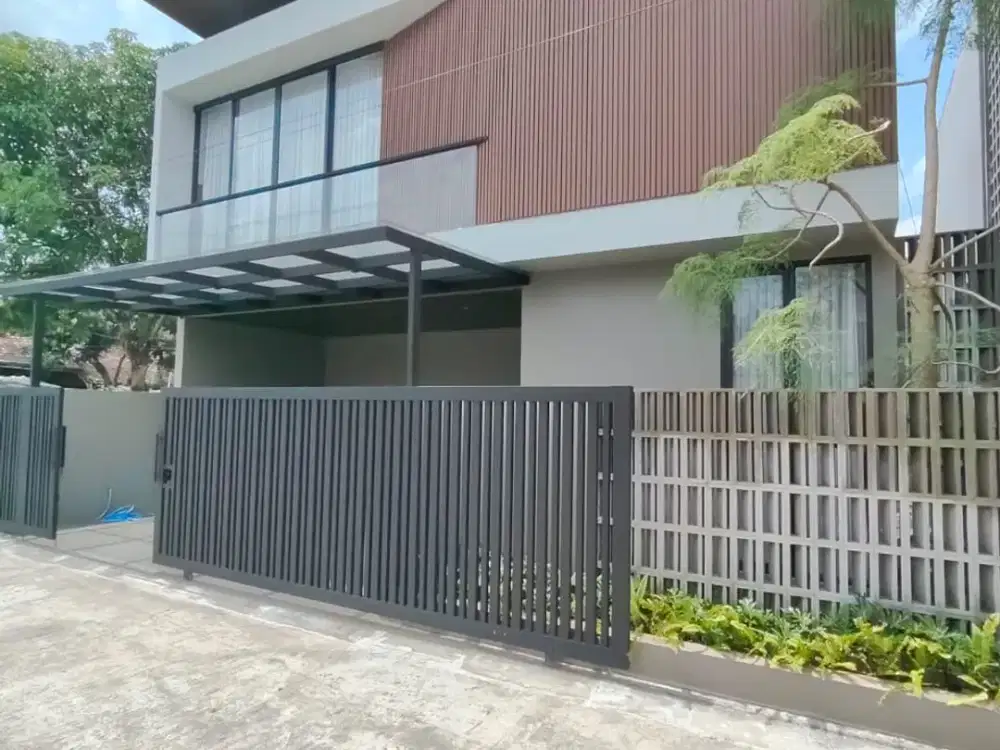 Rumah baru konsep villa + kolam renang di maguwoharjo