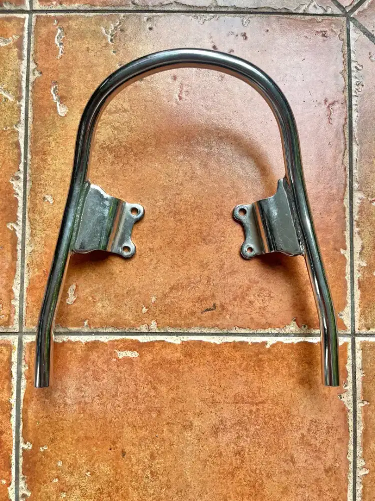 Begel / Behel Mio (Handle seat / pegangan belakang) - Yamaha Original