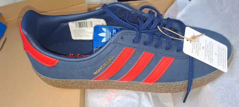 Adidas Montreal RM (Biru strip Merah) size 42 (26.5cm)
