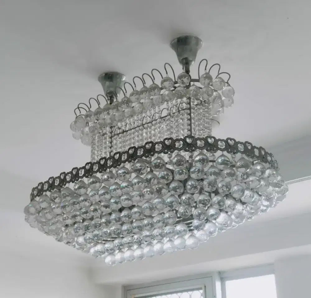 Dijual lampu kristal