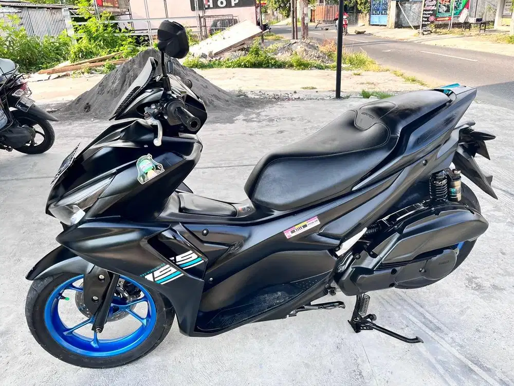 YAMAHA AEROX 155 2022 HITAM BIRU – TERAWAT, SIAP PAKAI