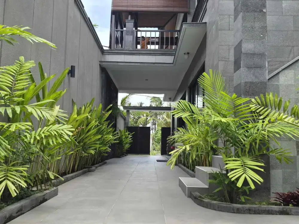 Dijual Villa Exclusive Baru selesai Renovasi Total View Sawah dikawasan Wisata Central Ubud.