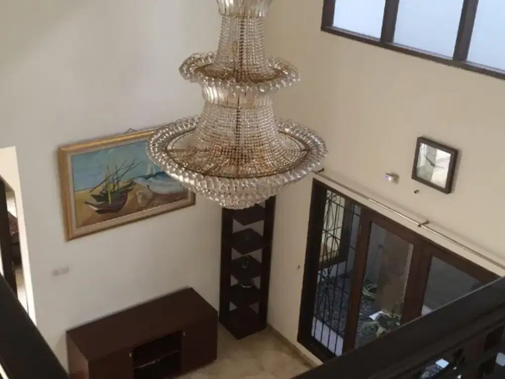 Rumah Besar & Mewah di Puri Sriwedari Cibubur