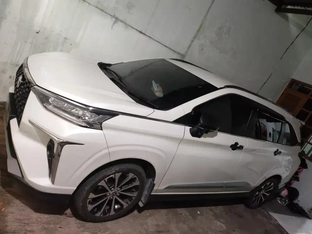 Veloz Q non TSS AT 2022 Putih harga cash km 32.000 on going