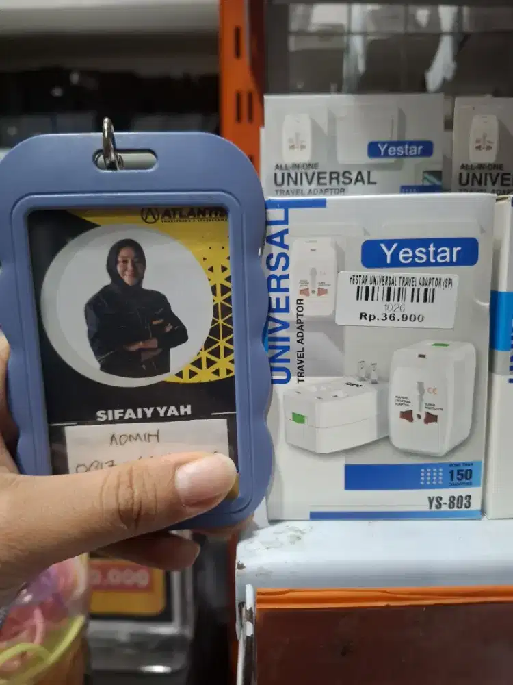 YESTAR UNIVERSAL TRAVEL ADAPTOR | ATLANTIS DAHSYAT