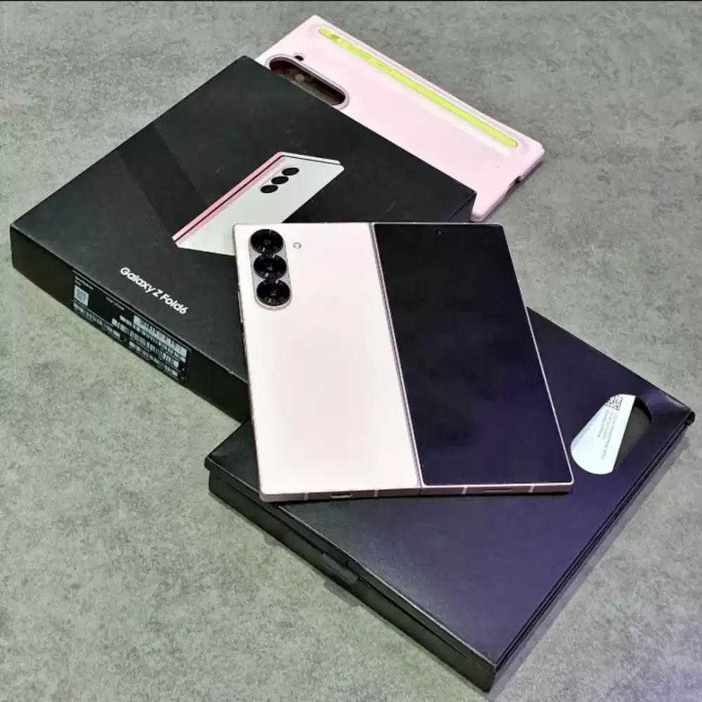 Samsung Galaxy Z Fold 6 12/512 sein mulus