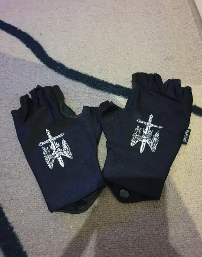 Sarung Tangan Maternal Disaster