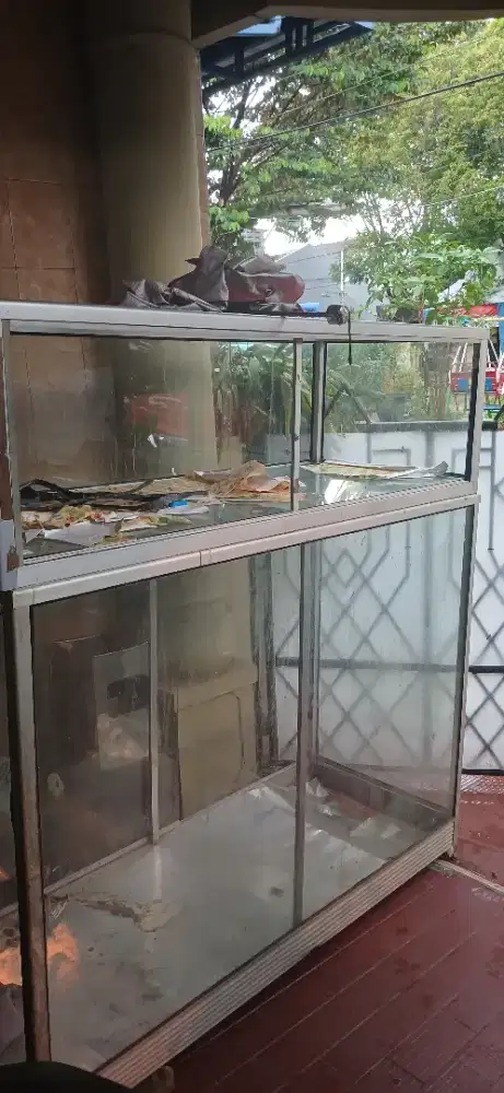 Jual etalase alumunium kaca