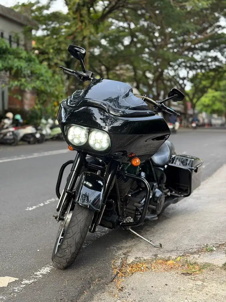 Harley Davidson RoadGlide Nik 2013 Full Paper Cash