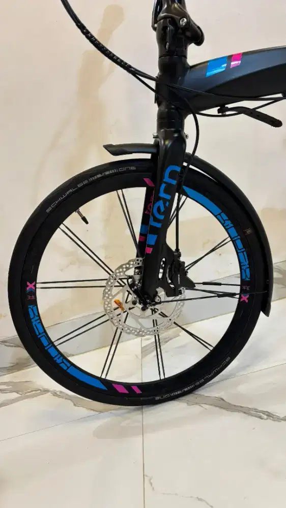 SEPEDA LIPAT TERN VERGE X11 ALLOY 22INC 11 SPEED HYDRAULIC DISCBRAKE