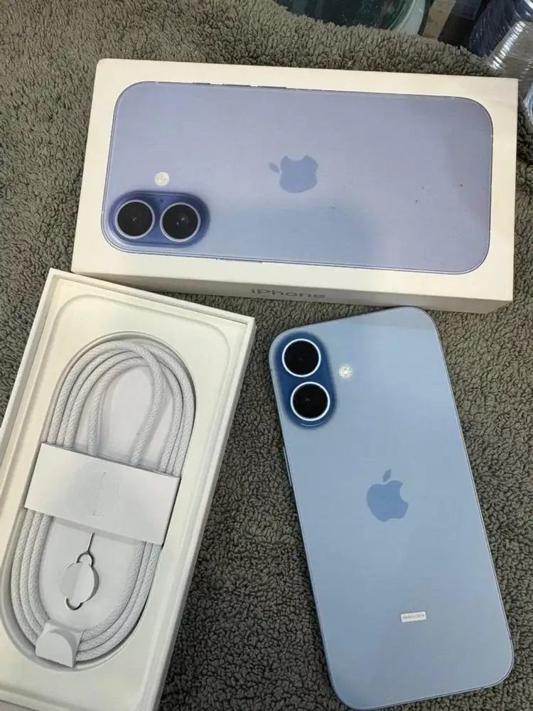 iPhone 17 256GB Blue Garansi iBox 23/12/26 BH 100%