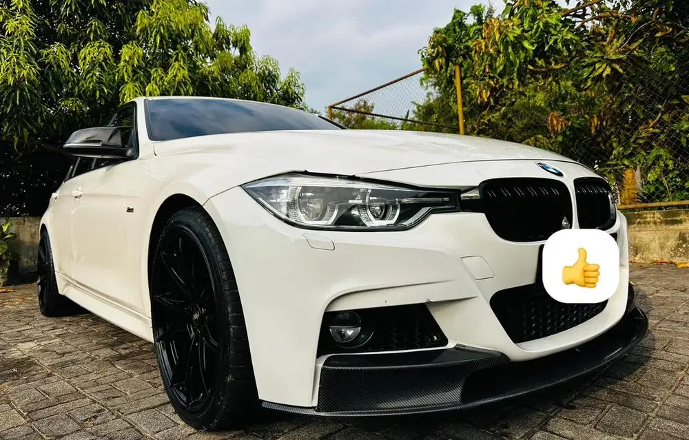 BMW F30 White on Black low KM