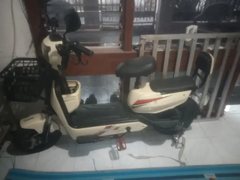 Sepeda listrik uwinfly