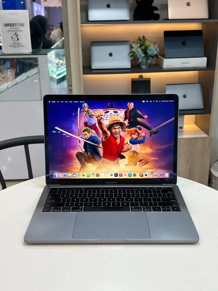 MacBook Pro 2018 i7 16/512GB