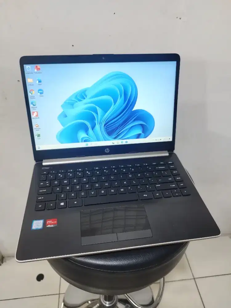 Laptop hp core i5 VGA radeon