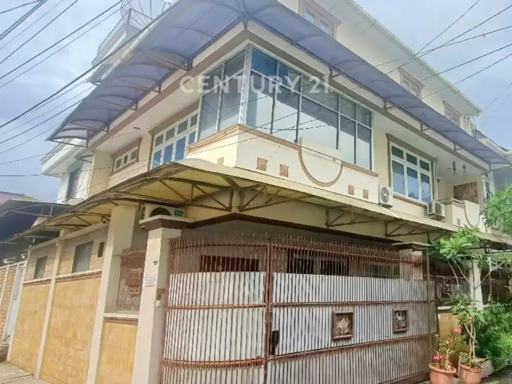 Rumah Hoek Sunter Agung 3½ Lantai Renov Interior Nyaman