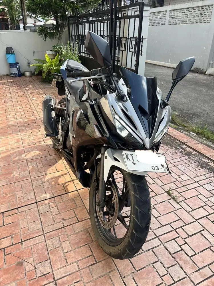 Honda CBR 150R Facelift 2018 Lengkap