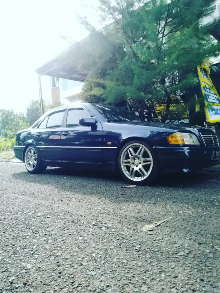 Mercedes Benz  W202 C200 Matic