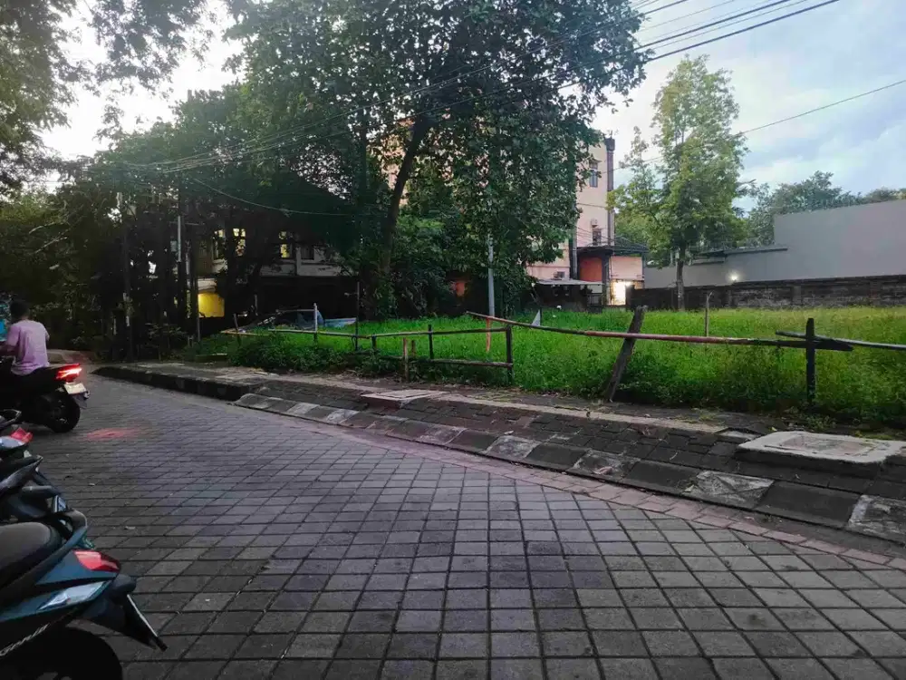 renon area lapangan Bajra sandi!! 5.8 are tanah di jual