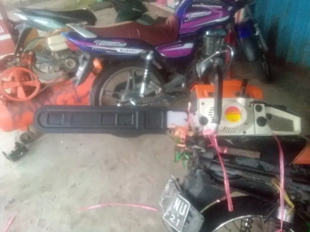 Jasa tebas rumput bersih bersih dan tebang batang