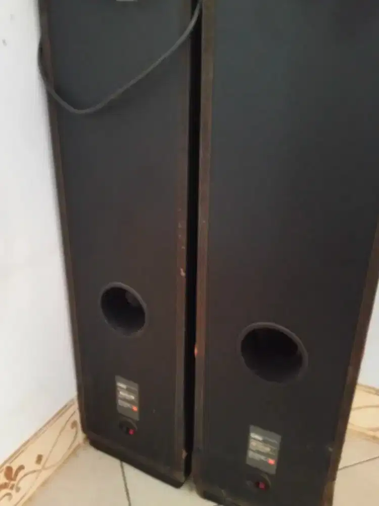 speaker JBL G500