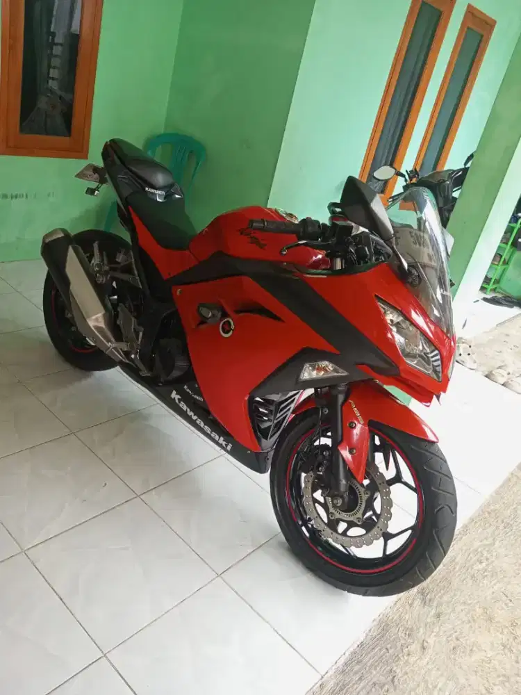 Motor super mulus Kawasaki ninja fi type tertinggi abs