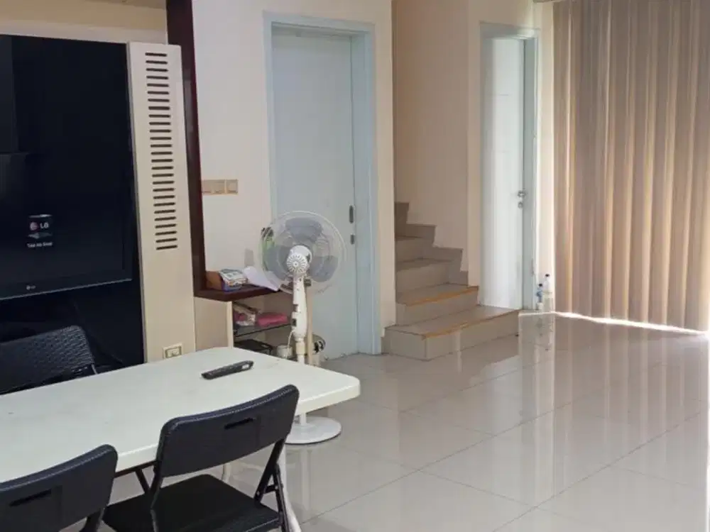 Dijual Rumah Green Lake City Boulevard