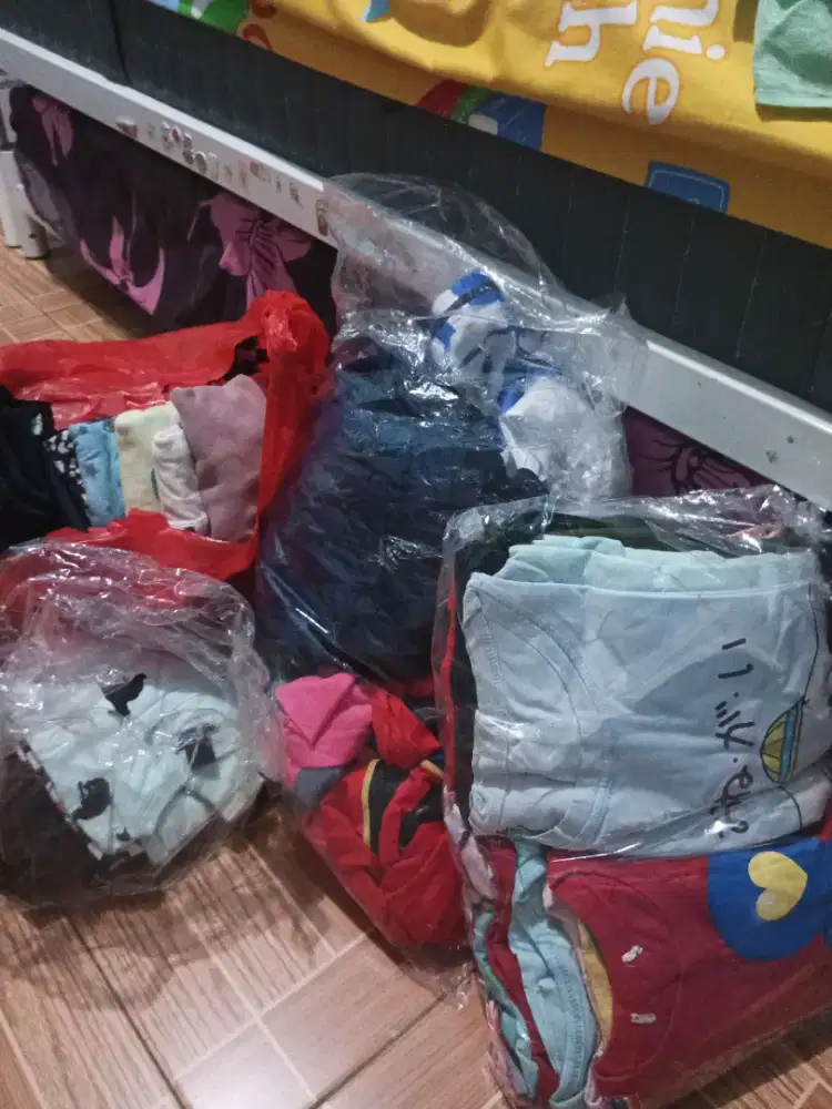 Baju anak perempuan gratis