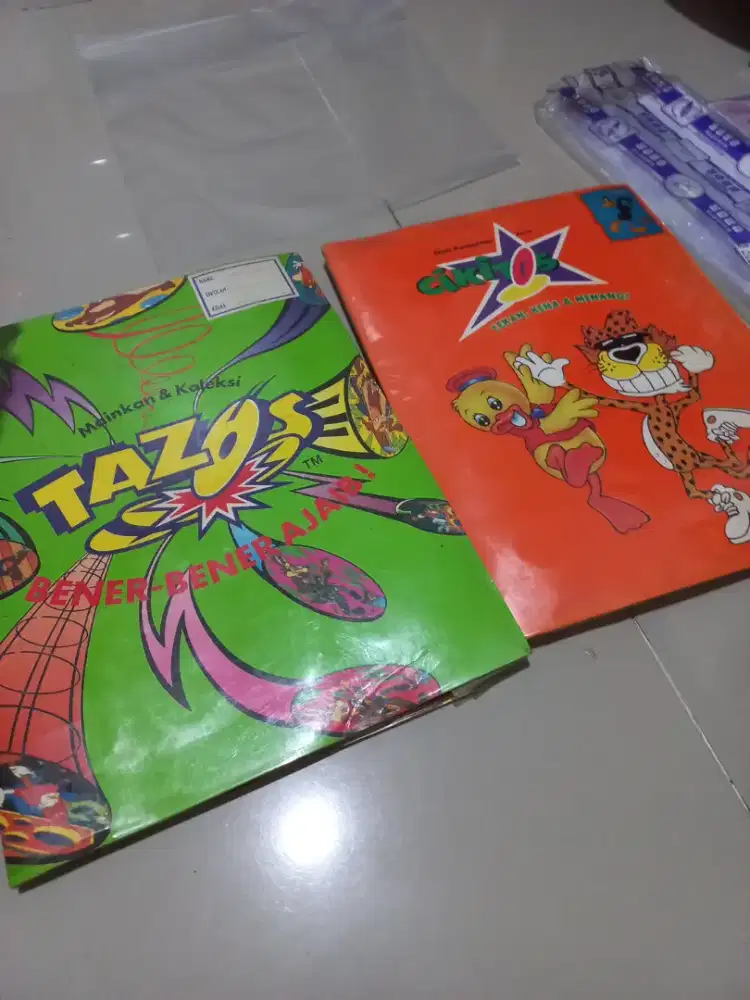 Tazos Cikitos edisi pertama Looney Tunes full set komplit buku