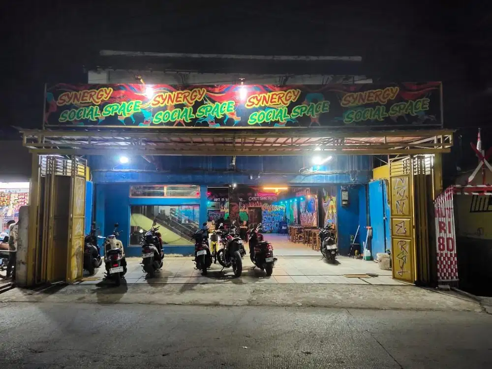 Rumah/Ruko 3 Lantai Pinggir Jalan Besar