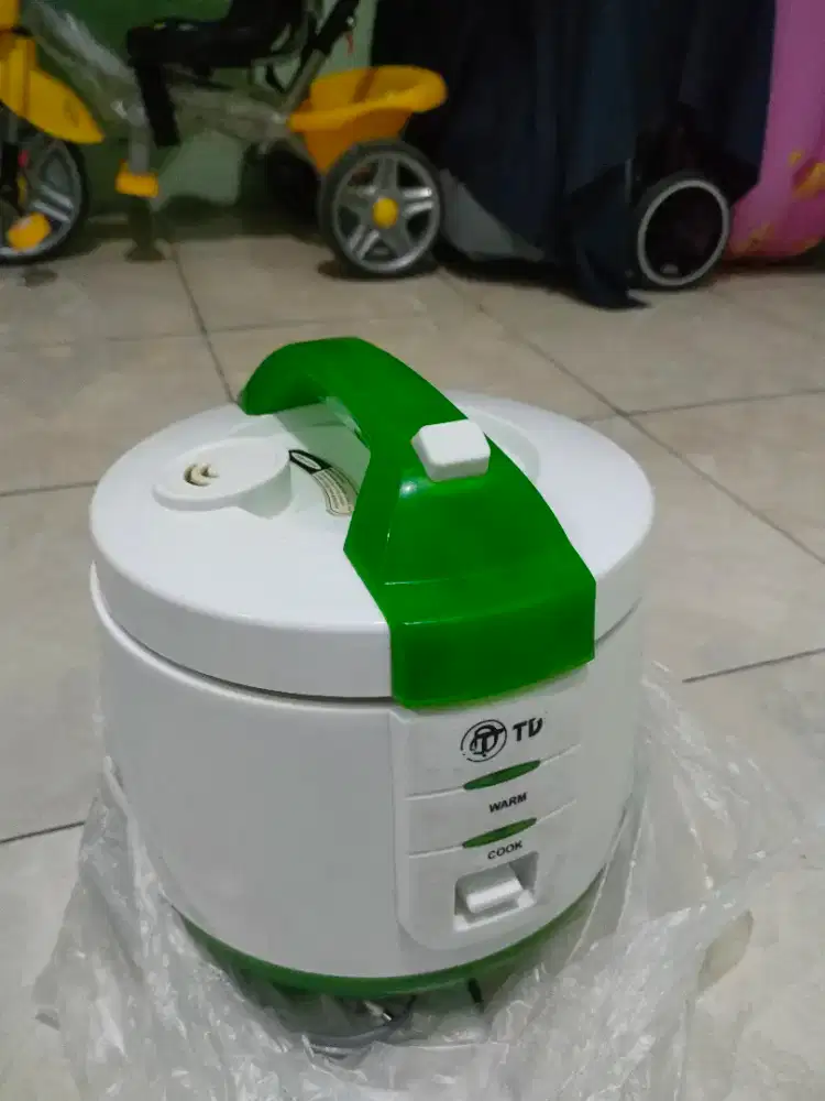 Rice cooker TD putih