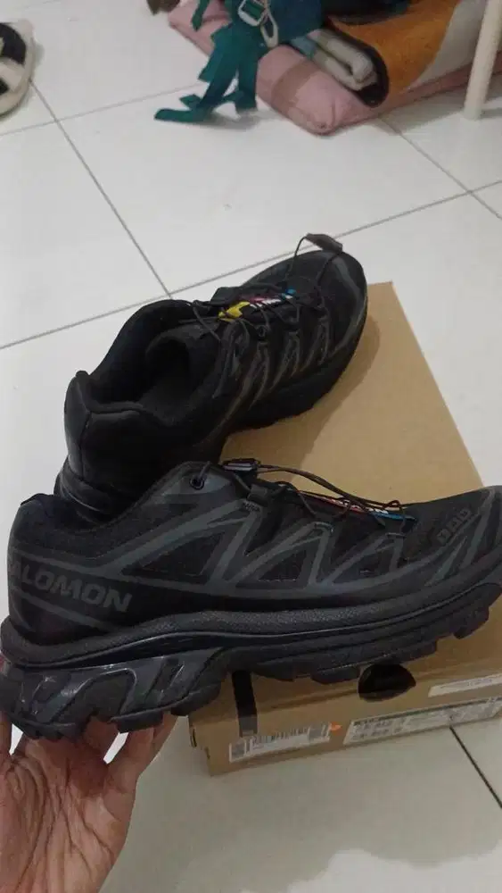 Sepatu salomon XT6 Black